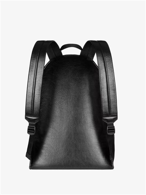 Oversized Essential U backpack in grained leather 